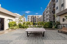 Apartamento em Rio de Janeiro - Apto c/ Piscina e Varanda perto do Parque Olímpico