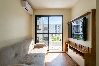 Apartamento em Rio de Janeiro - Apto c/ Piscina e Varanda perto do Parque Olímpico