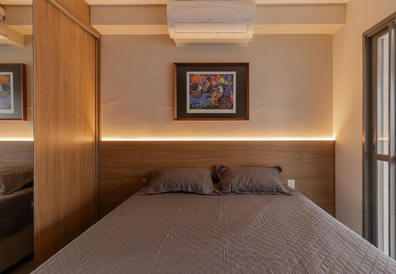 Apartamento em São Paulo - Studio com Piscina a 140 metros da Estação Sacomã