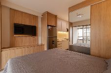 Apartamento em São Paulo - Studio com Piscina a 140 metros da Estação Sacomã