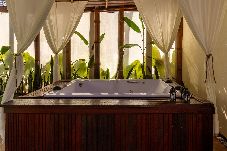 Cabana em Nova Lima - Cabana c/ Hidromassagem e Churrasqueira em Macacos