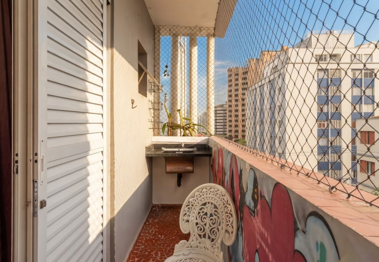 Apartamento em São Paulo - Apto com Varanda e Wi-Fi em Perdizes/Vila Pompeia