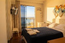 Apartamento em Vila Velha - Apto Beira-Mar com Garagem na Praia da Costa