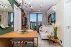 Apartamento em São Paulo - Apto em Campo Belo | Alexa, Adega e Piscina