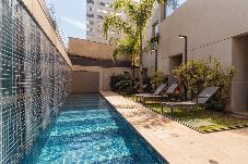 Apartamento em São Paulo - Studio com Piscina perto do metrô | Vila Mariana
