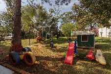 Chalé em Botucatu - Chalé c Piscina, Churrasqueira e Jogos em Botucatu