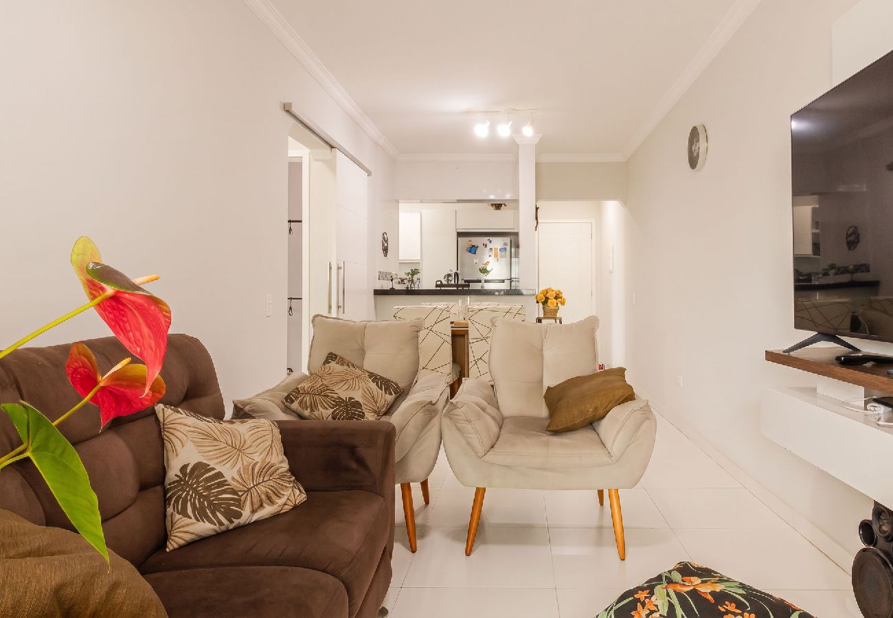Apartamento em Praia Grande - Apto com Varanda e Churrasqueira na Vila Caiçara