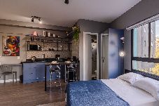 Apartamento em São Paulo - Studio c/ Piscina a 200m do Metrô na Vila Madalena