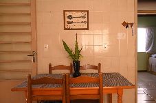 Casa em Santa Rosa - Casa com 3 quartos, Wi-fi e Quintal no Centro 