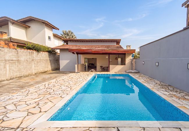 Casa em Bertioga - Casa c/ Piscina e Churrasqueira no Morada da Praia