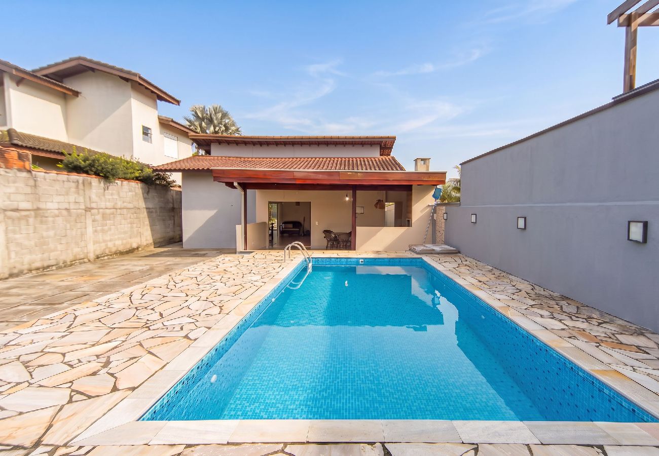 Casa em Bertioga - Casa c/ Piscina e Churrasqueira no Morada da Praia