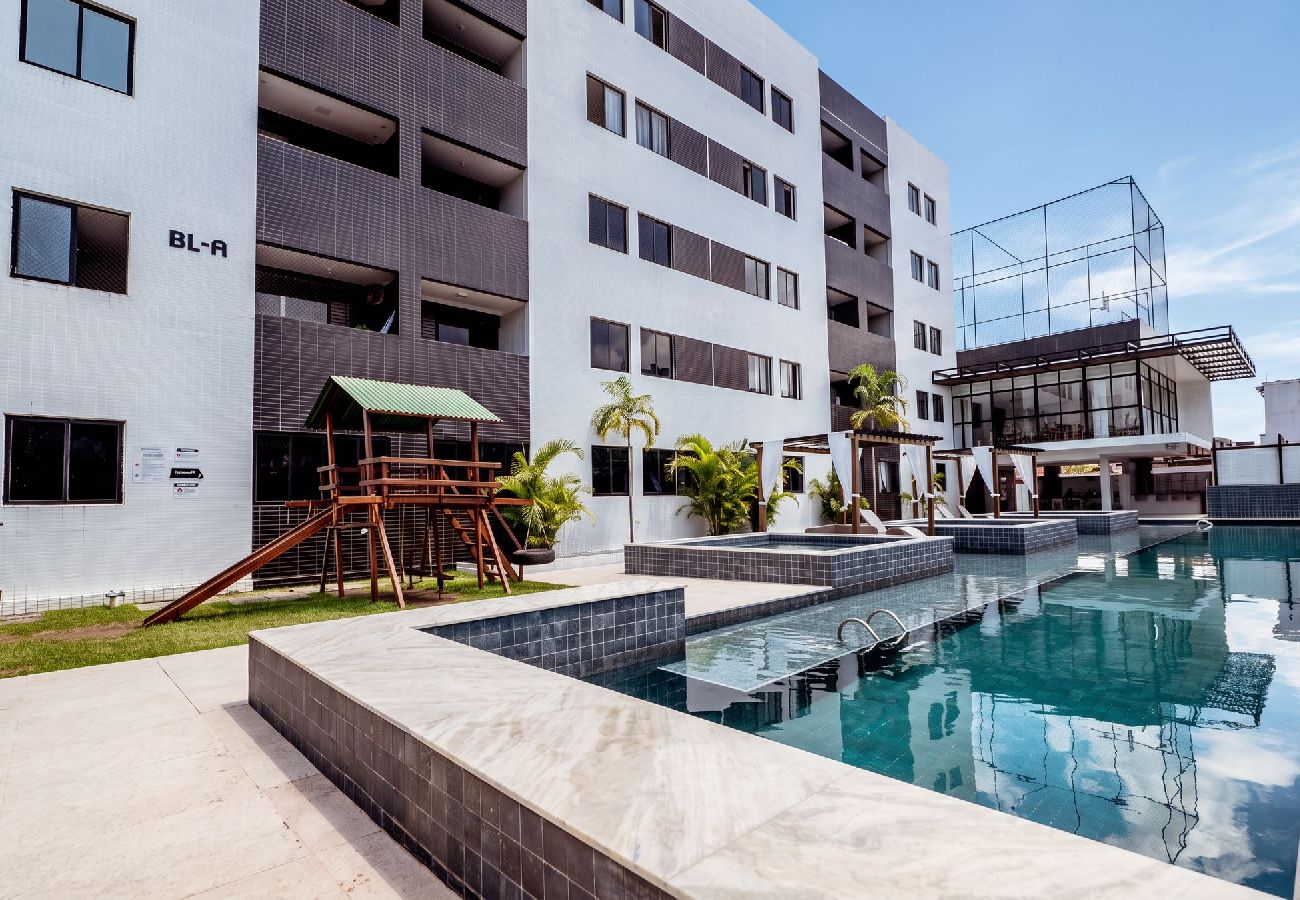 Apartamento em João Pessoa - Apto c/ Piscina, Hidro, Quadras e Vaga no Cuiá
