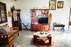 Casa em Ubatuba - Casa c/ Churrasqueira a 240m da Praia de Fortaleza