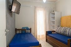 Apartamento em Ubatuba - Apto c/ 2 quarto, Garagem e Ar na Praia do Tenório