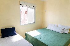 Apartamento em Ubatuba - Apto c Churrasqueira e Vaga a 350m da Praia Grande