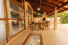 Casa em Guarujá - Casa c Piscina, Quadra e Jogos|Praia do Pernambuco