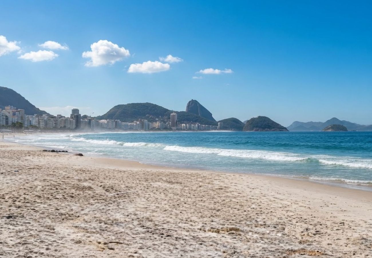 Apartamento em Rio de Janeiro - Apto Beira-Mar Pet Friendly Posto 6 Copacabana