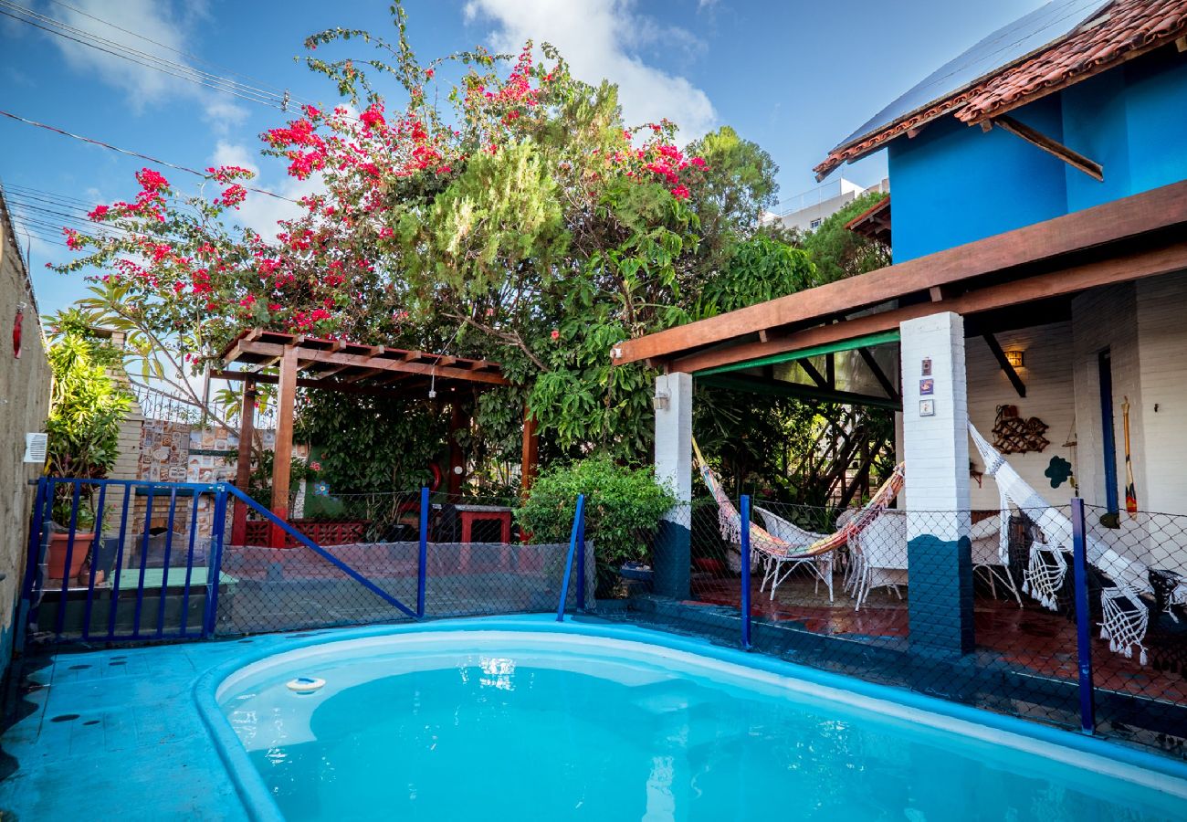 Casa em João Pessoa - Casa com Piscina e Churrasqueira em Jardim Oceania