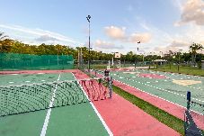 Casa em Camaçari - Casa c Piscina, Academia e Quadra-Catu de Abrantes