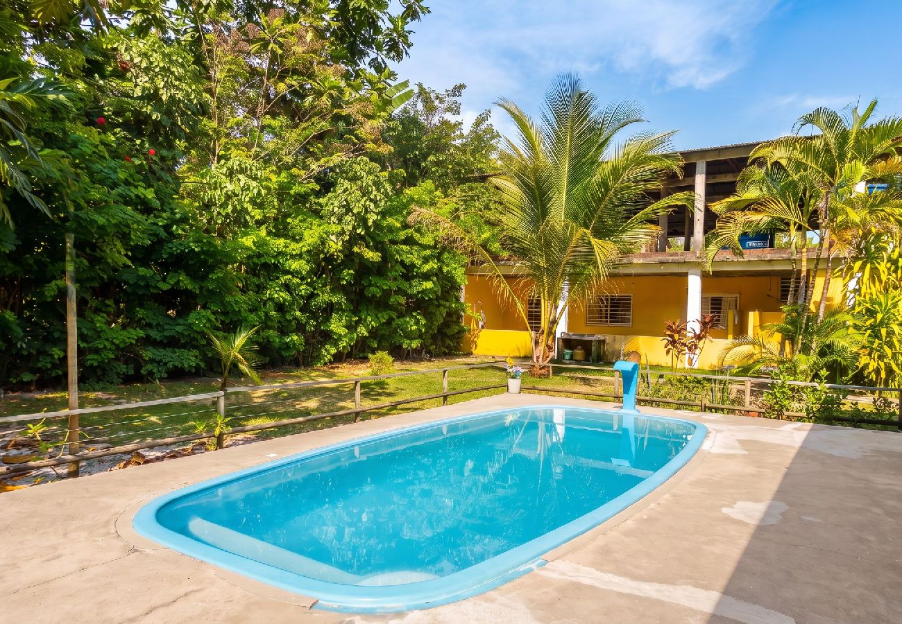Casa em Ilhéus - Casa com Piscina e Churrasqueira no Ponta do Ramo