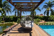Casa de Campo em Trindade - Chácara com Piscina, Hidro e Lago em Trindade - GO
