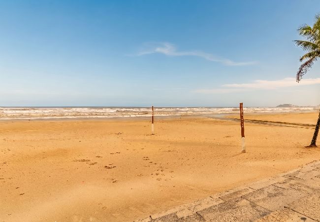 Casa em Praia Grande - Casa Pet Friendly a 350 metros da Praia Ocian