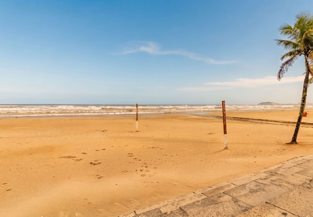 Casa em Praia Grande - Casa Pet Friendly a 350 metros da Praia Ocian