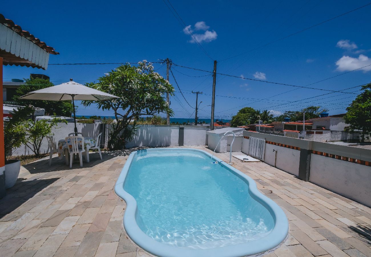 Casa em Cabo de Santo Agostinho - Casa com Piscina a 400m da Enseada dos Corais