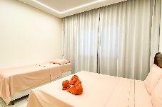 Apartamento em Salvador - Apto c Varanda e Vaga próx. a Praia Porto da Barra