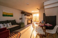 Casa em Balneário Camboriú - Casa c/ Churrasqueira e Wi-fi perto do Roodertown