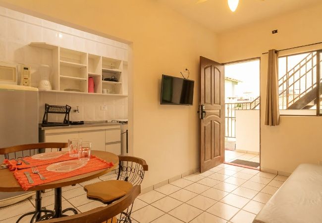Apartamento em Ubatuba - Apto Pet Friendly Beira-Mar c/ Vaga - Praia Grande