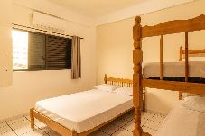 Apartamento em Ubatuba - Apto Pet Friendly Beira-Mar c/ Vaga - Praia Grande