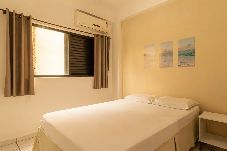 Apartamento em Ubatuba - Apto c/ Varanda Vista Mar e Garagem - Praia Grande