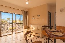 Apartamento em Ubatuba - Apto c/ Varanda Vista Mar e Garagem - Praia Grande