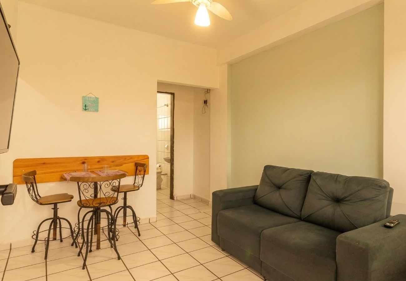 Apartamento em Ubatuba - Apto com 2 quartos e Churrasqueira - Praia Grande