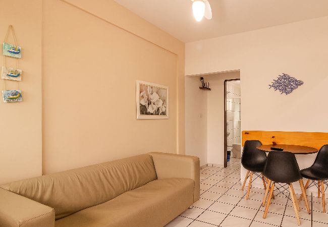 Apartamento em Ubatuba - Apto com Garagem e Churrasqueira na Praia Grande