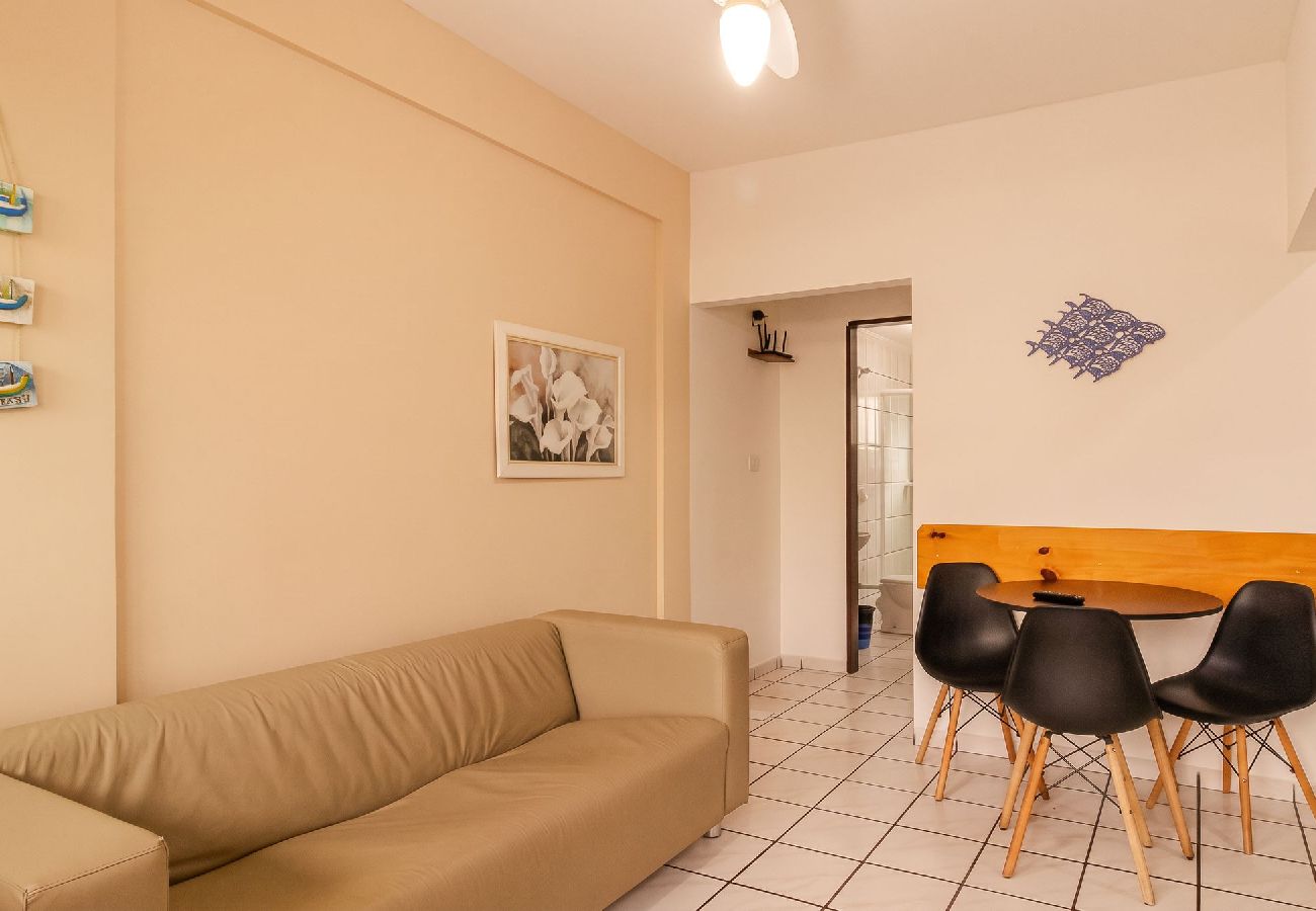 Apartamento em Ubatuba - Apto com Garagem e Churrasqueira na Praia Grande
